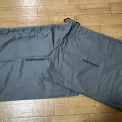 BALENCIAGA 袋のサムネイル