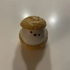 お菓子になりたいシマエナガ シュークリーム ガチャガチャのサムネイル