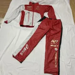 asics ウィンドブレーカー 赤/白　上下セットMサイズ