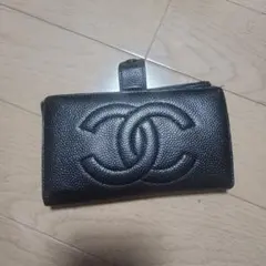 CHANEL 二つ折り財布 キャビアスキン 블랙