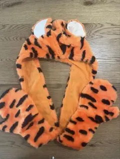 【美品】東京ディズニーリゾート　ティガー　マフラーファンキャップ