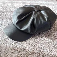 フェイクレザーキャスケット ブラック