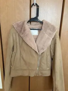 【 CECIL McBEE 】 ベージュ ムートンコート フード付