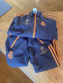 Item thumbnail for item 0c68989b-a846-4685-8ea4-8a3bd51aa43d