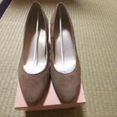 リズ ラフィーネ パンプス