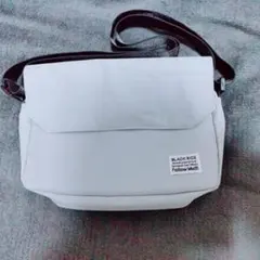 ショルダーバッグ