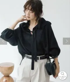 【極美品】リヴドロワ／リネンライクフリルカラーブラウスのサムネイル