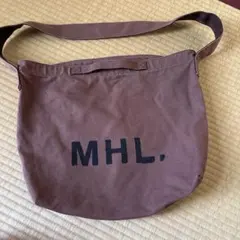 MHL. キャンバス ショルダーバッグ ブラウンのサムネイル