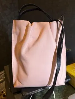 本革ピンク レザー ショルダー＆ポシェットバッグ