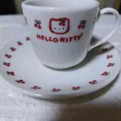 HELLO KITTY レトロ小さなカップ＆ソーサーセット