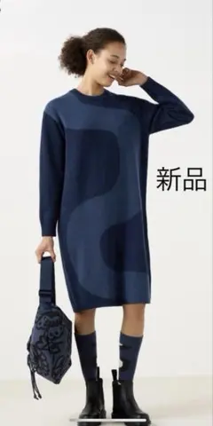 新品　UNIQLOマリメッコ ラムクルーネックワンピース ネイビー　M