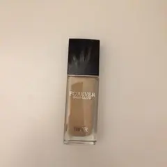 Dior Forever Skin Glow N1 リキッドファンデーション