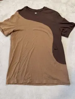 希少【Nike 】The Nike Tee Lサイズ　ブラウンTシャツ