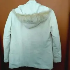 ユニクロ✬ホワイトファー付きフードジャケット