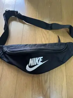 NIKE ボディバッグ・ウエストポーチ ブラック