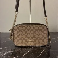 週末限定‼️COACH コーチ ショルダー カメラバッグ シグネチャー