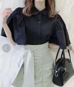 【値下げしました】dazzlin フレアスリーブショートシャツのサムネイル