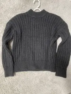 ジーナシス　ニット