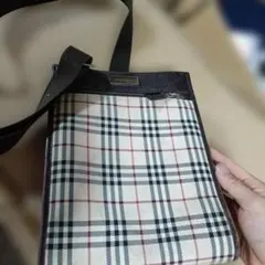 バーバリー ノバチェック ショルダーバッグ ロゴプレート金具 斜め掛け