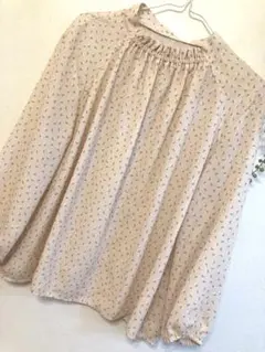 noa–ge ノアジェ　ブラウスＭサイズ　ブラウスチュニック　ゆったり　M 、Ｌ