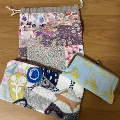 ミナペルホネン生地使用パッチワーク　ポーチ　がま口ポーチ　花柄巾着　おまけ付き