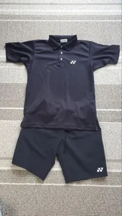 YONEX ポロシャツとショートパンツセット ブラック　Mサイズ
