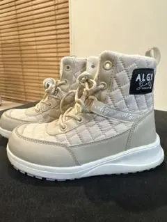 Item thumbnail for item c75ba4d4-3d21-4e32-9f9a-50ed2c77e4f6