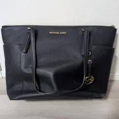 美品 MICHAEL KORS 黒 ショルダーバッグ