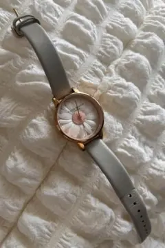 Olivia Burton デイジーモチーフ 腕時計のサムネイル