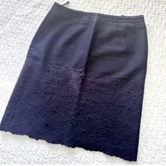 アリスバーリ　ネイビー 膝丈タイトスカート レース裾 棉100%のサムネイル