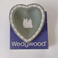 Wedgwood ハート型インテリアトレイ