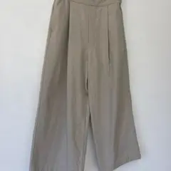 ベージュ ワイドレッグ ガウチョパンツ
