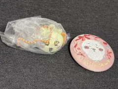 ちいかわ リップキャップマスコット 刺繍缶バッチのサムネイル
