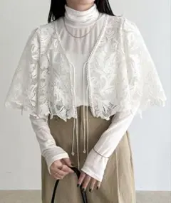 タグ付新品 FREDY & GLOSTER レースボレロのサムネイル