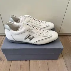 HOGAN ホワイト スニーカーのサムネイル