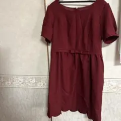 ボルドー ひざ丈ワンピース 半袖 リボン　LL 赤　スカラップ
