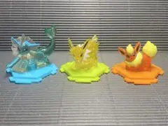ポケモンフルカラーコレクション　シャワーズ　サンダース　ブースター