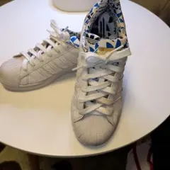 adidas Superstar ホワイトレザー サイズ　23.5