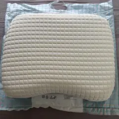 IKEA KLUBBSPORRE 冷感枕のサムネイル