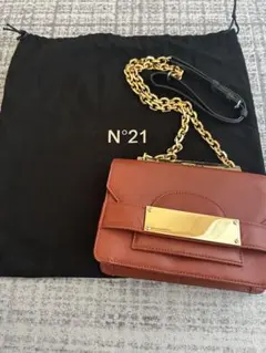 N°21（ヌメロ ヴェントゥーノ）ショルダーバッグ