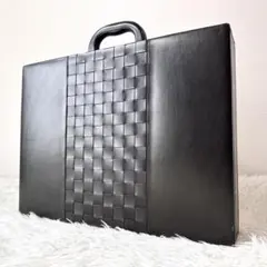 【イントレチャート✨A4 PC収納】BALLY パイロットケース 黒 本革 仕事のサムネイル