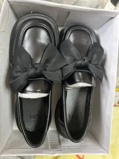 新品未使用 リボン厚底レザーローファー[ci449]ブラック 25cm
