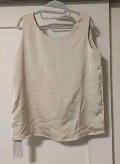 カリス　サテン風2WAYタンクトップ