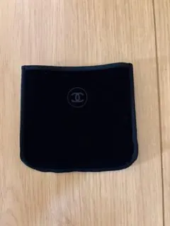 【送料無料・匿名発送】シャネル　CHANEL コンパクトケース 袋　新品・未使用のサムネイル