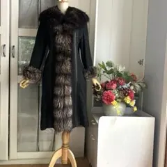 極美品　富和　上質フォックスファー×カシミヤ100% とても暖かいデザインコート