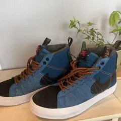 Nike SB Blazer Mid Premium スニーカーのサムネイル