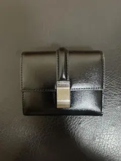 CHARLES & KEITH 三つ折り財布 ブラックのサムネイル