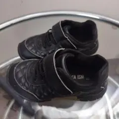 ブラック スニーカー 合成皮革風