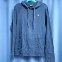 Under Armour ネイビー フード付きパーカー LG