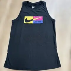NIKE タンクトップ ブラック M サイズのサムネイル
